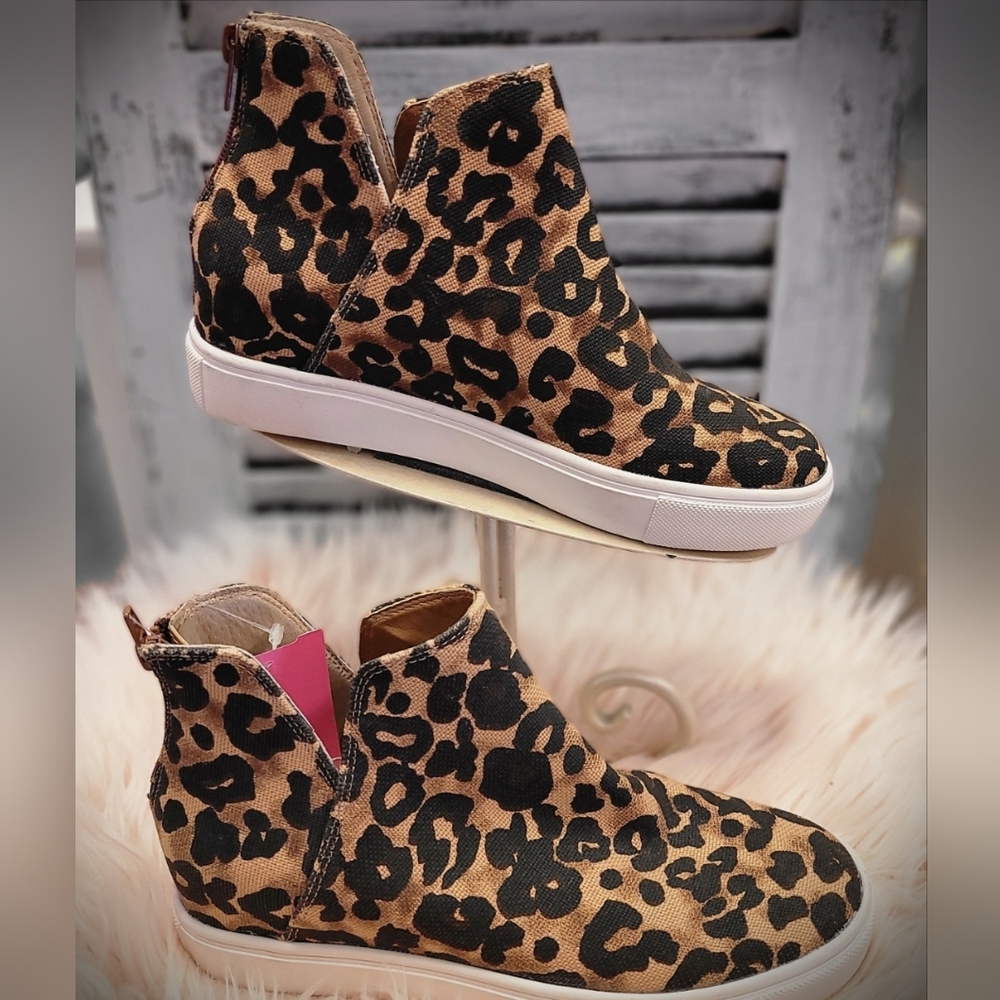 Steve Madden Sneakers